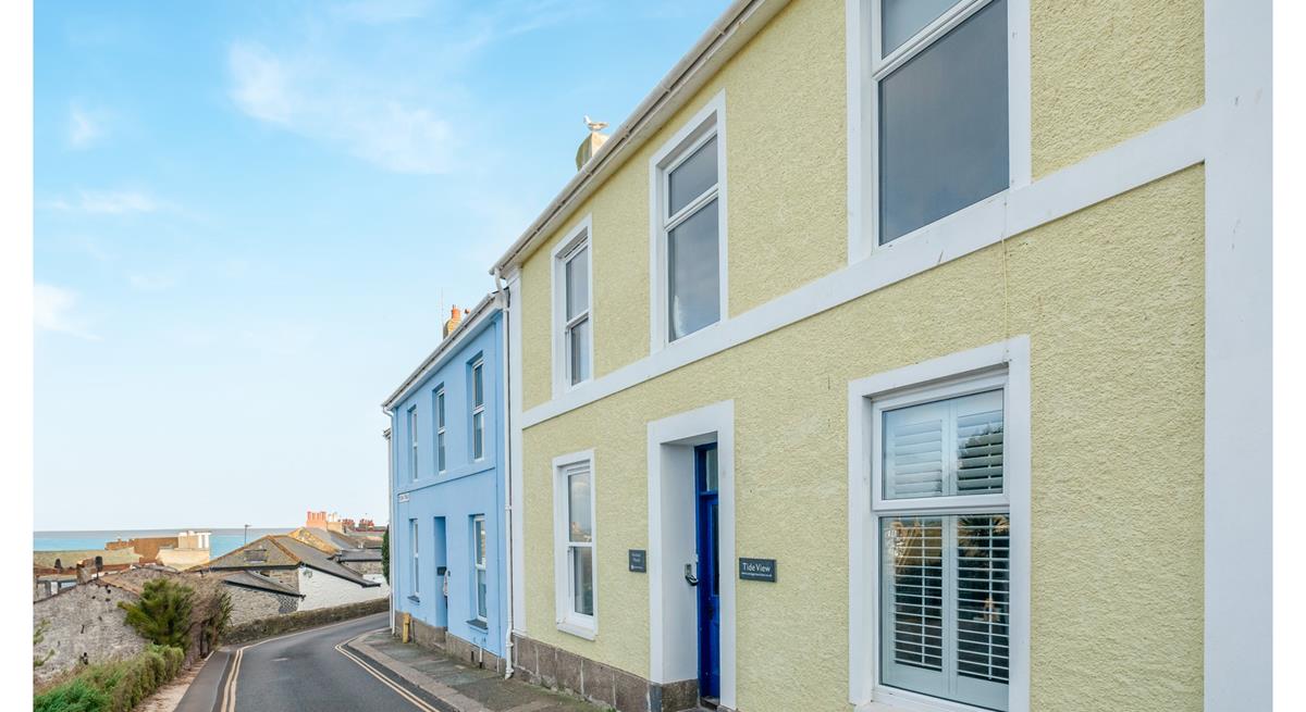The cobbled streets of St Ives are just five minutes walk away!
