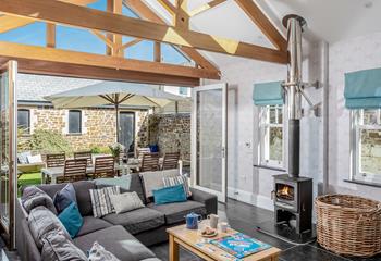 Open the patio doors and let the sunshine into this large family home.