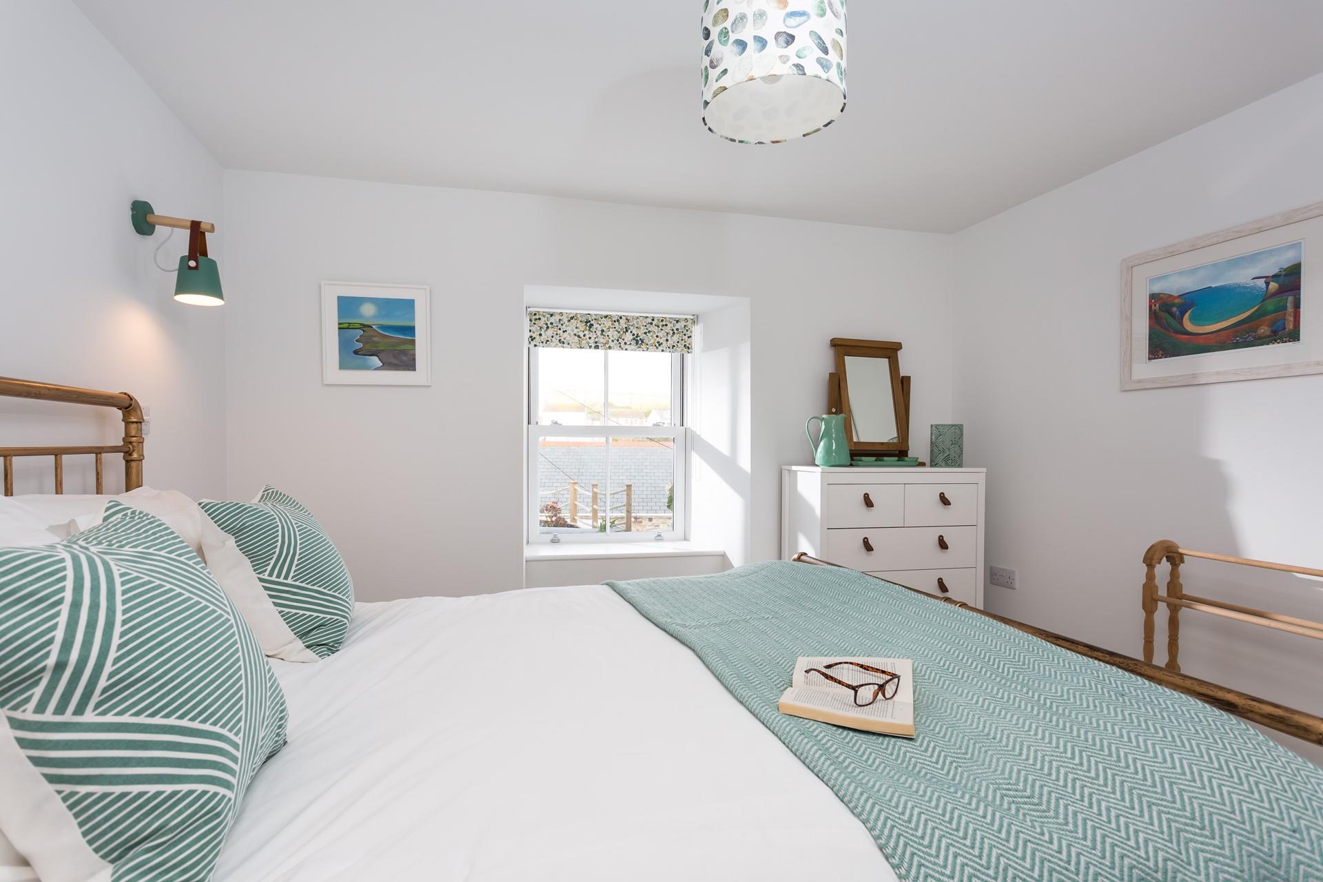 Sink into the sumptuous bed and drift into a dreamy night's sleep.