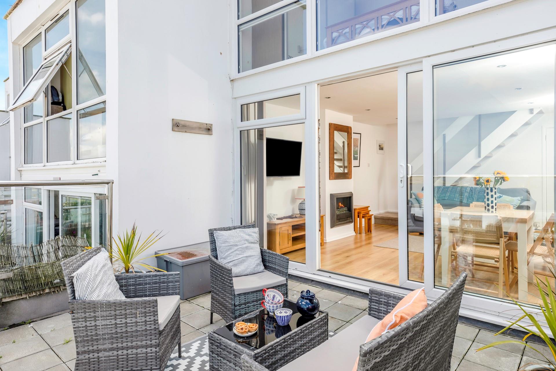 You'll find plenty of spots to relax and admire the seascape.