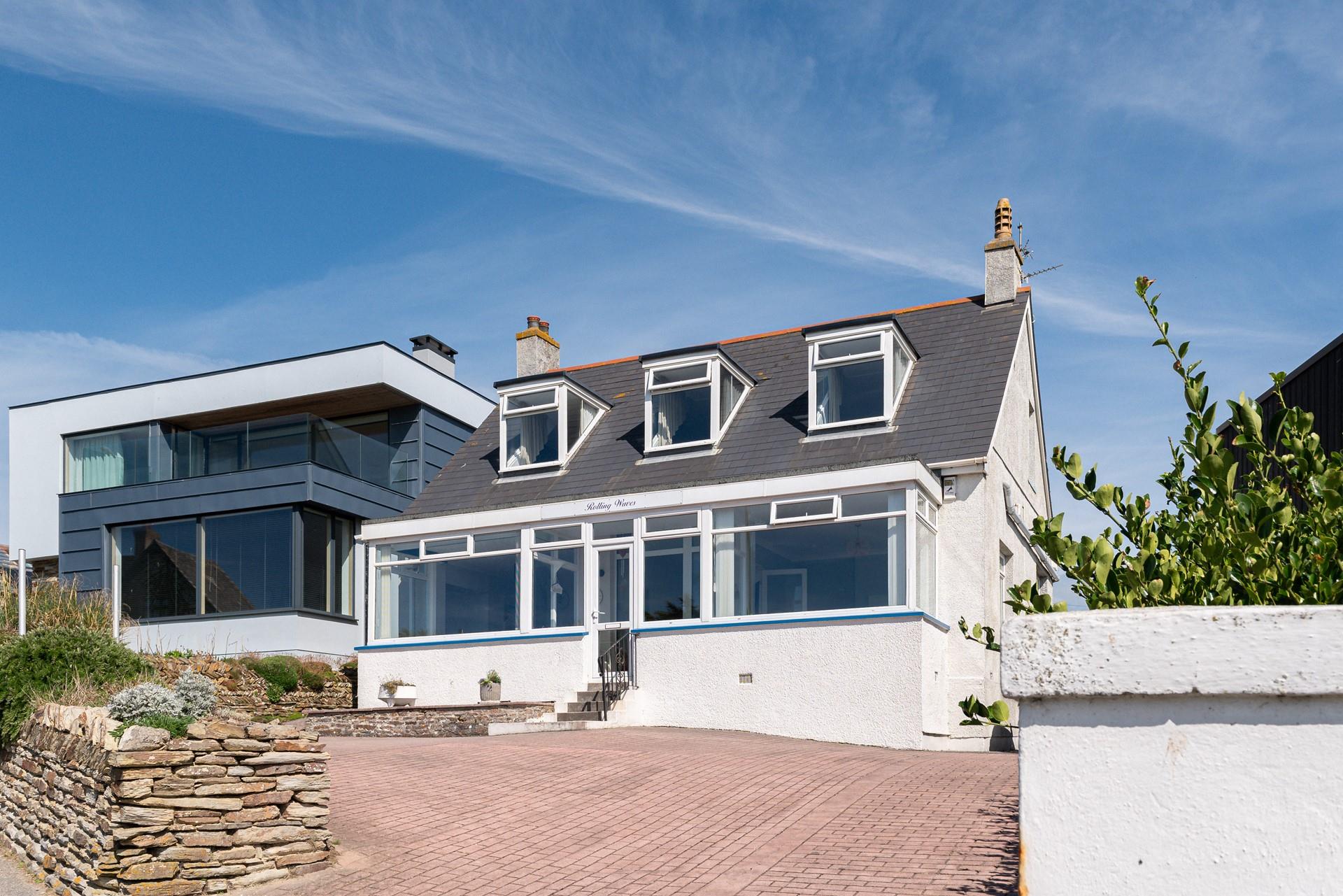 Plenty of parking awaits, and with the beach just seconds away you can leave the car and relax!