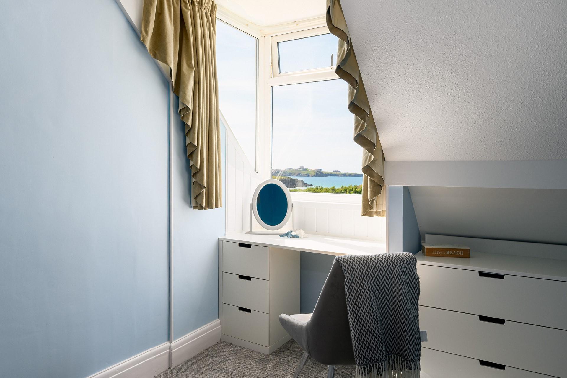 You can admire the sea view from most rooms.