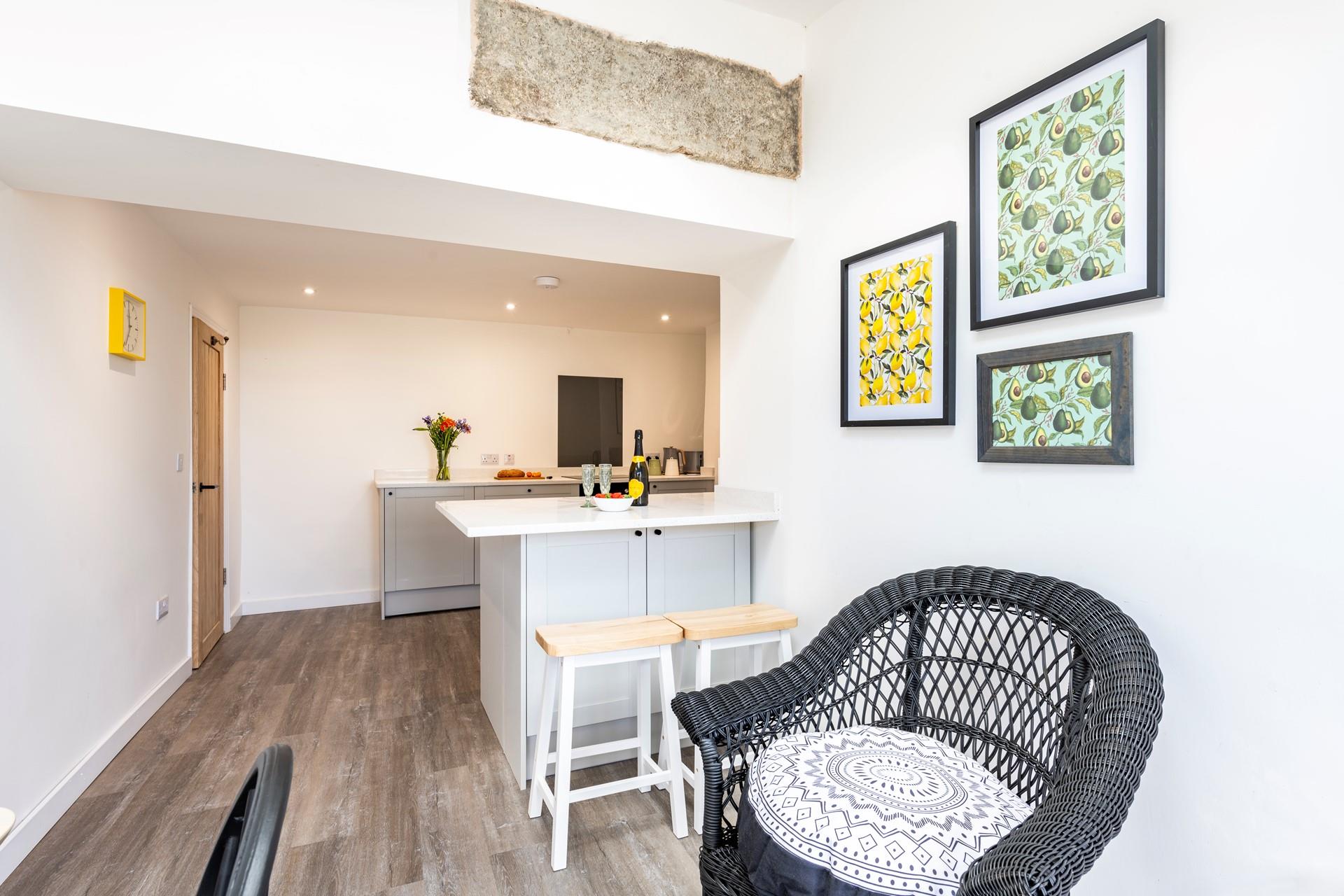 Start the day with warm buttery toast at the breakfast bar.