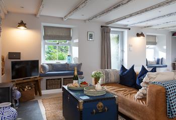 Discover nearby Mullion Cove, before returning to relax in this gorgeous living area.
