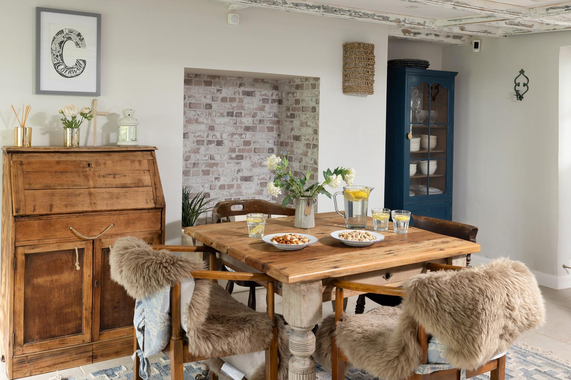 Make the dining table the setting for family games nights.