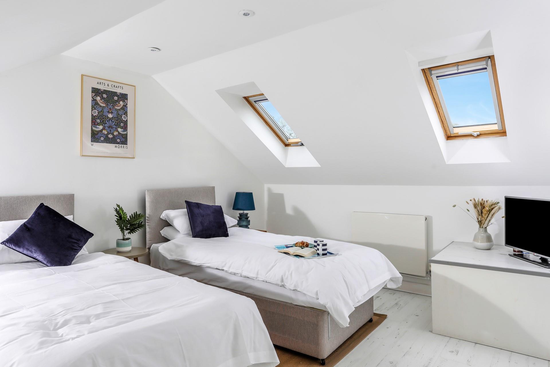 Zip and link beds can be made up as twins or a super king.