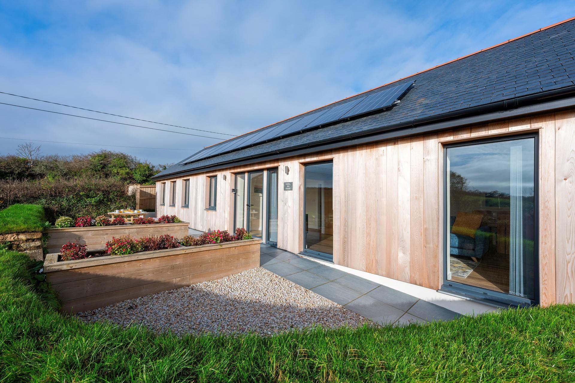 Take your morning cuppa outside to sip as you listen to the morning birdsong.