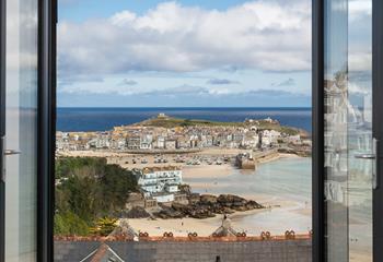 Open the doors and take in the views of St Ives' iconic harbour.