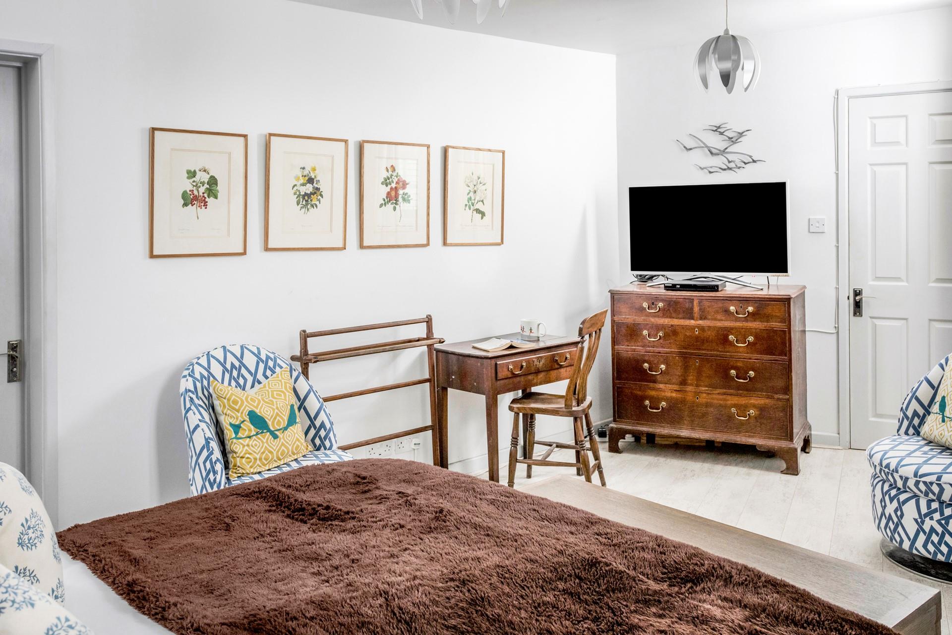 Wake up and discuss the day's plans over a morning cuppa.