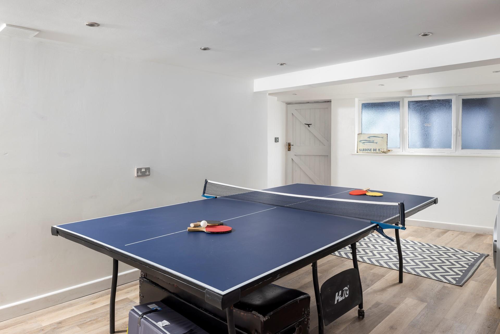 Enjoy a game of table tennis in the evening!