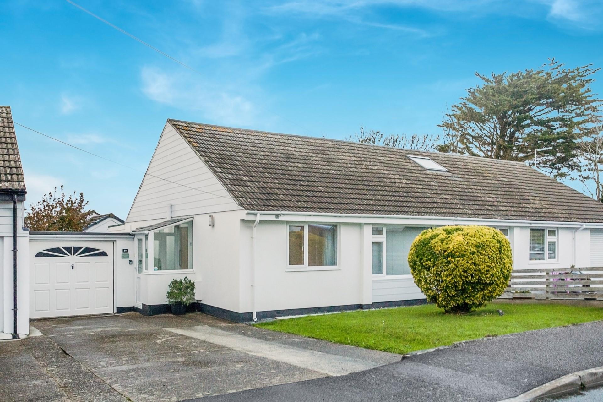 Allocated parking outside means you can come and go with a space to come back to.