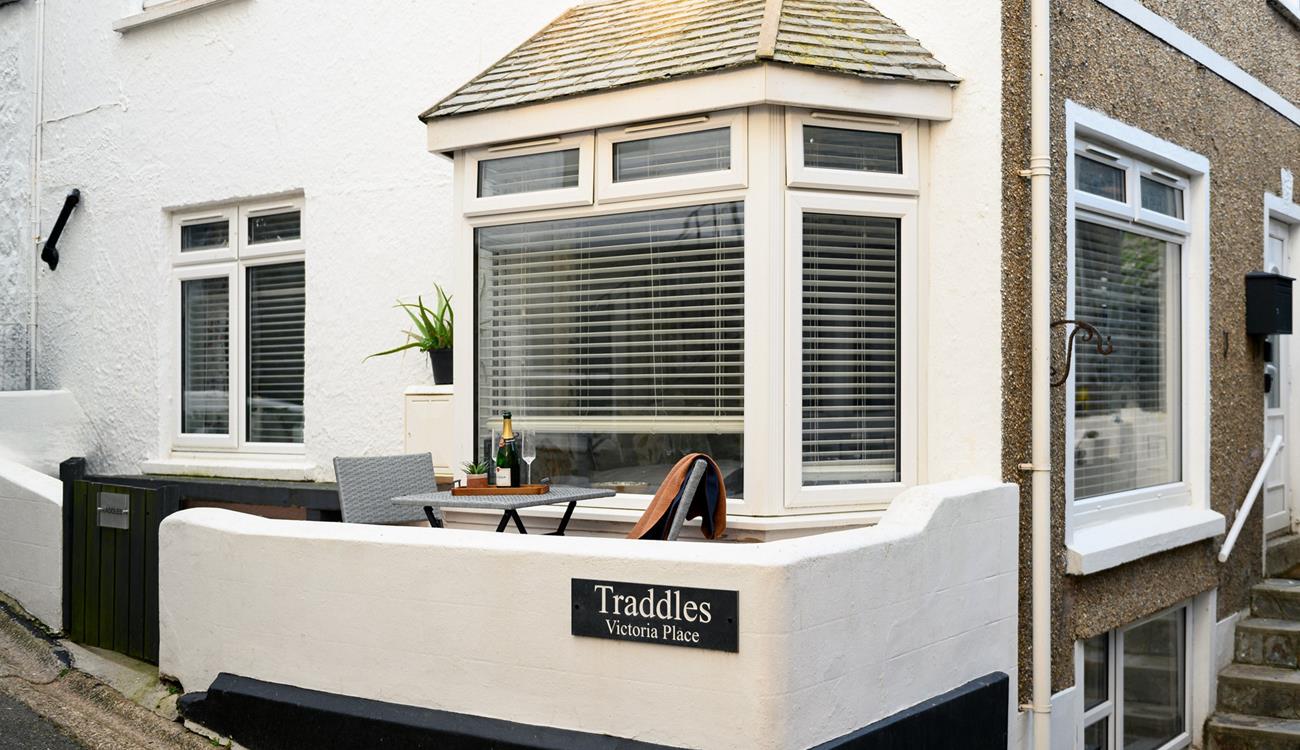 Explore the cobbled streets with this perfect base to return to.