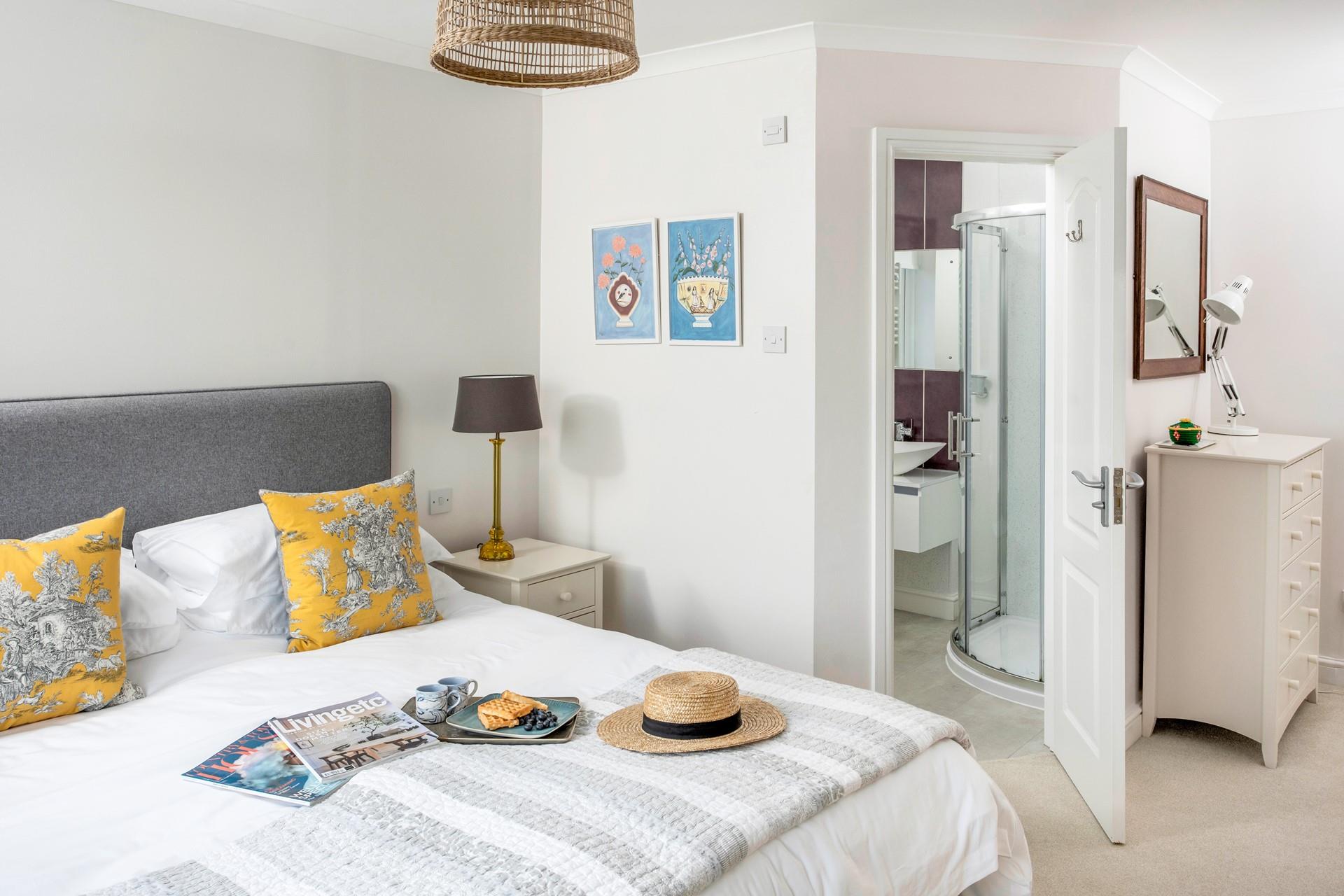 Wander into the en suite to get ready for the day.