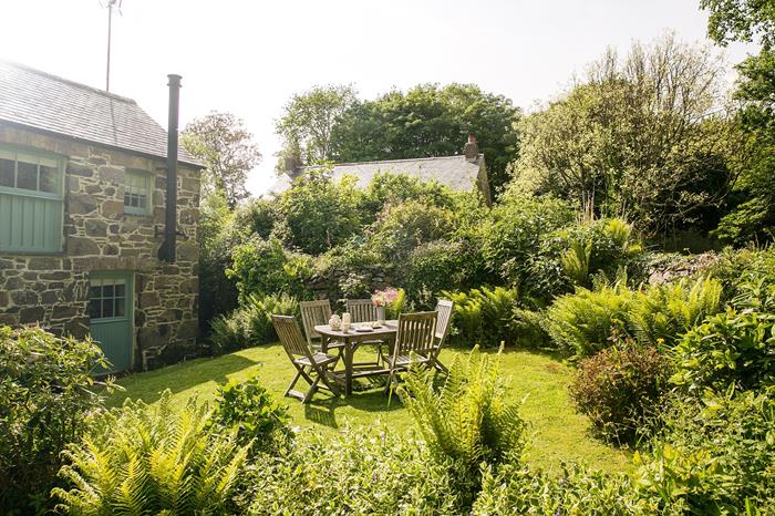 James Cottage, Sleeps 5 in Helford River