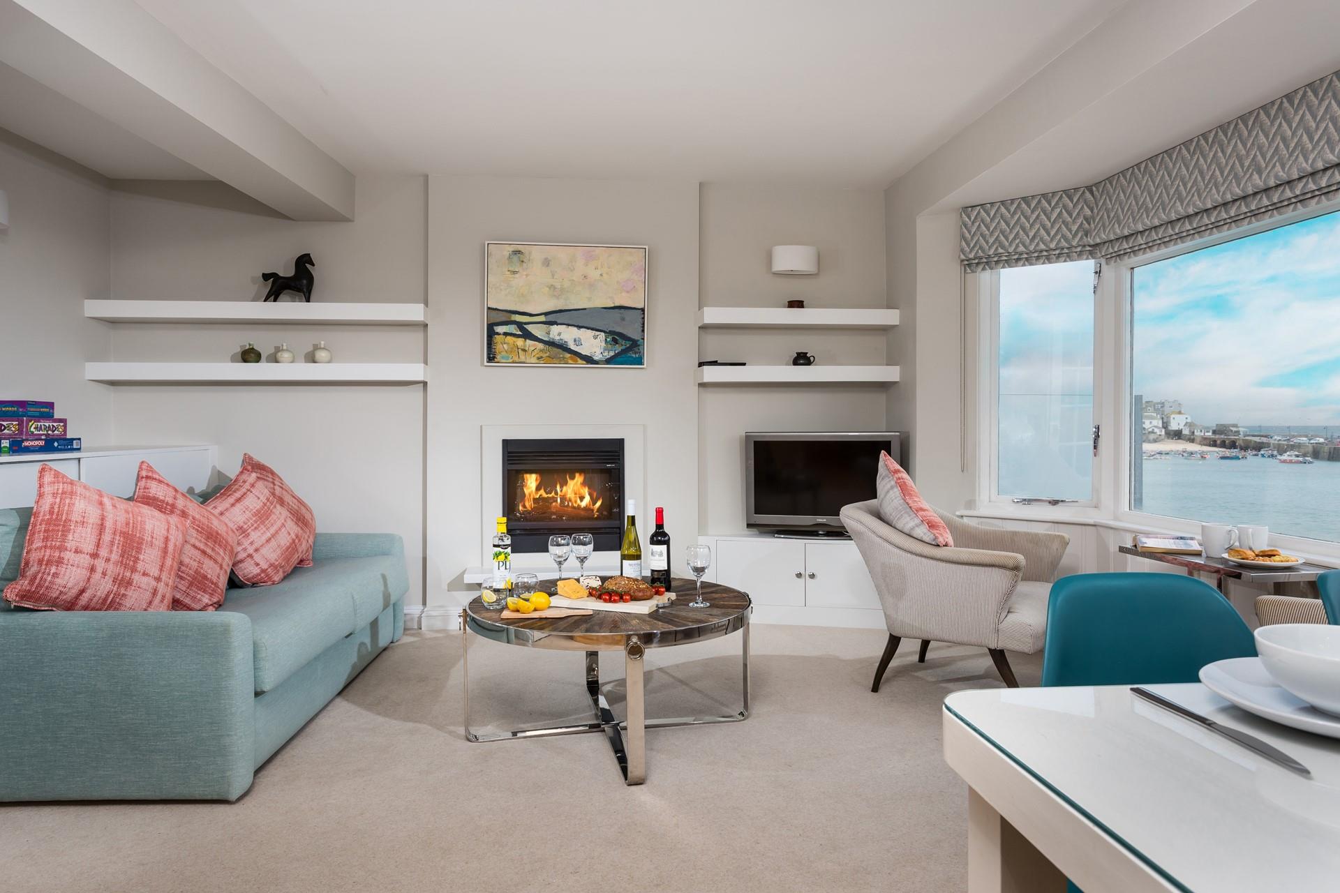 Blue Water is located with stunning views of St Ives harbour.