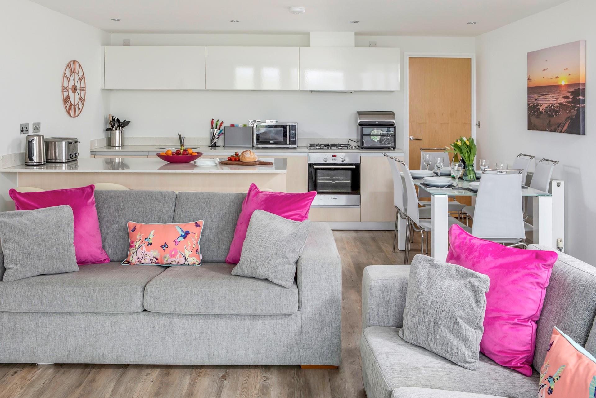 Cook up a storm in the well-equipped and modern kitchen.