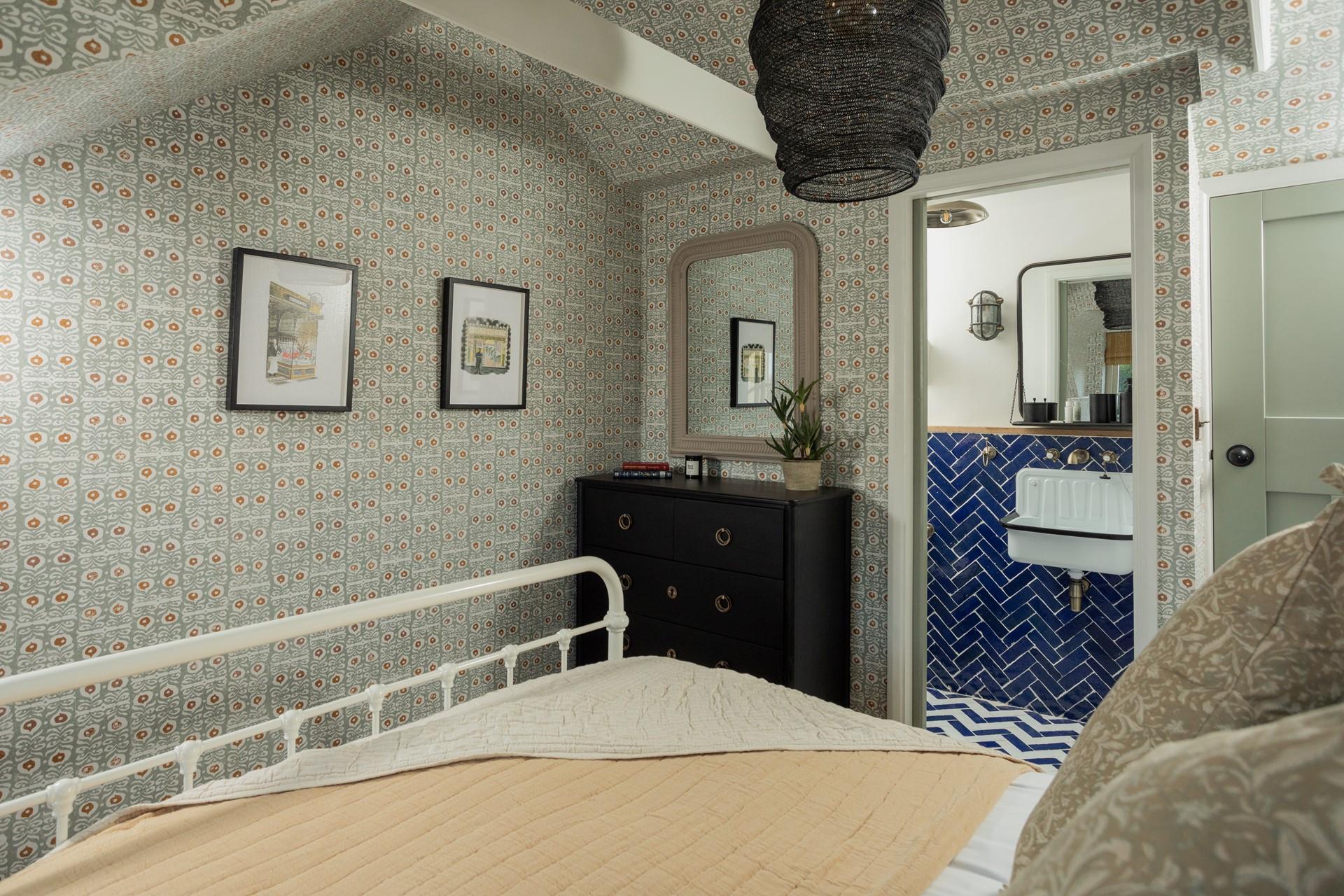 Step straight into the en suite to get ready a day of exploring Cornwall.