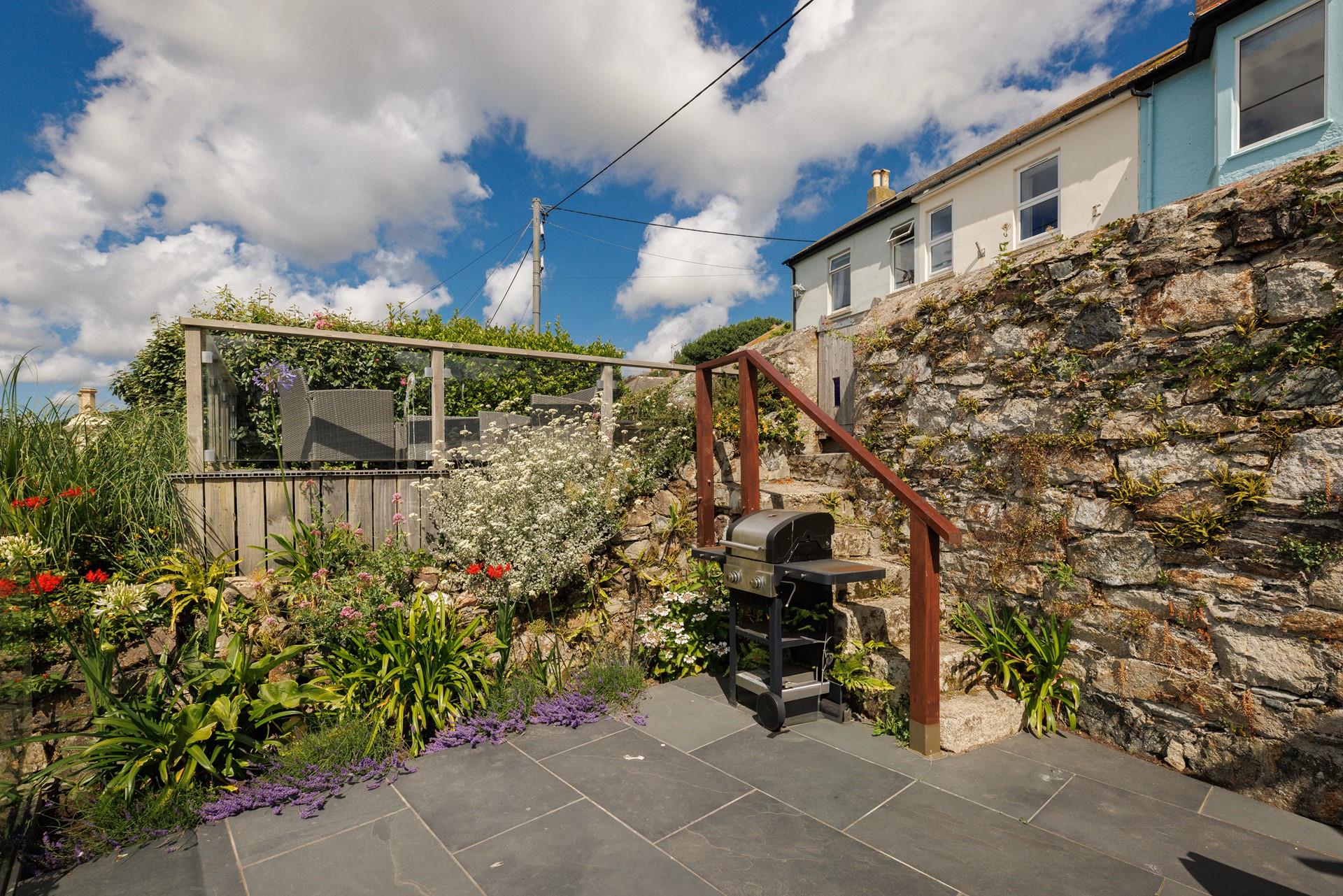 Light the BBQ and enjoy a cook-up!