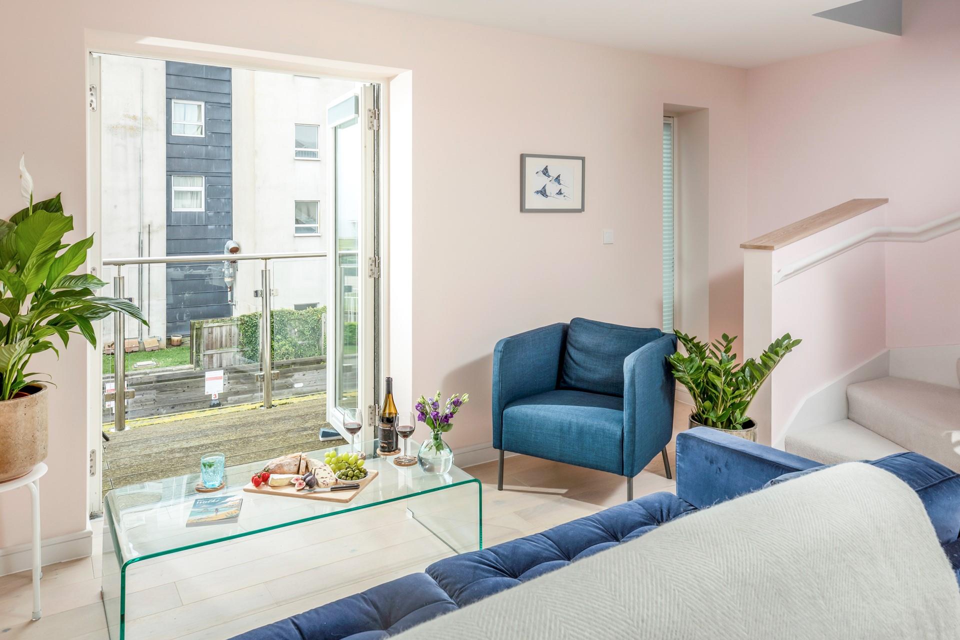 Check out the day's weather on the balcony and make plans for the day ahead.