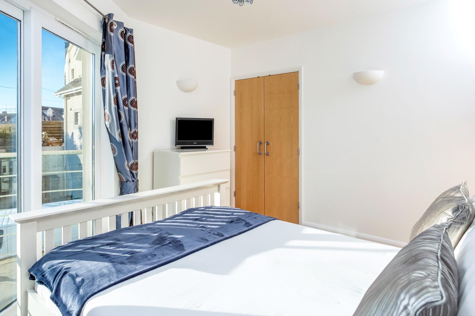 Wake up and decide on the day's plans after a restful night's sleep.