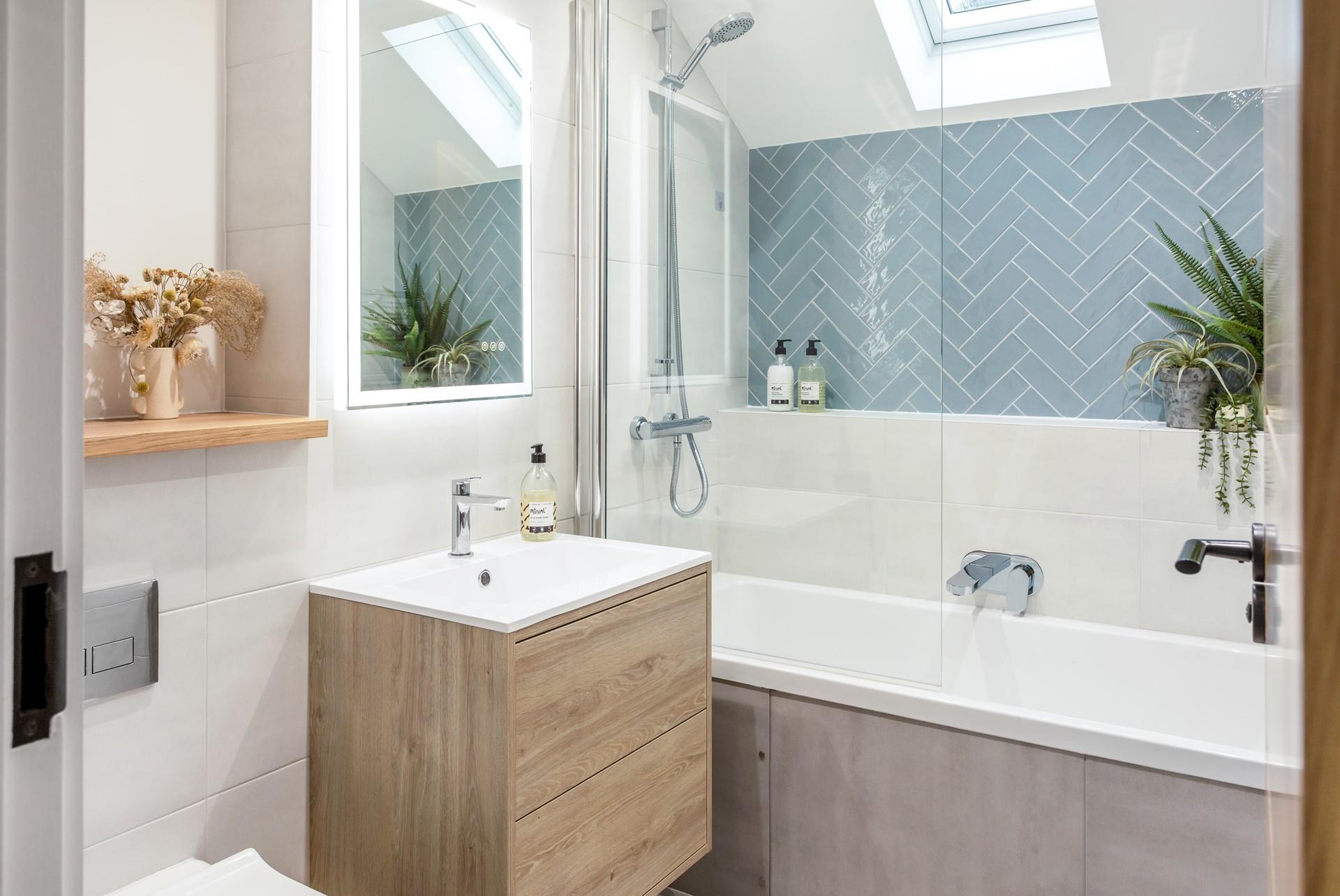 Run yourself a relaxing bath to unwind in the evening.