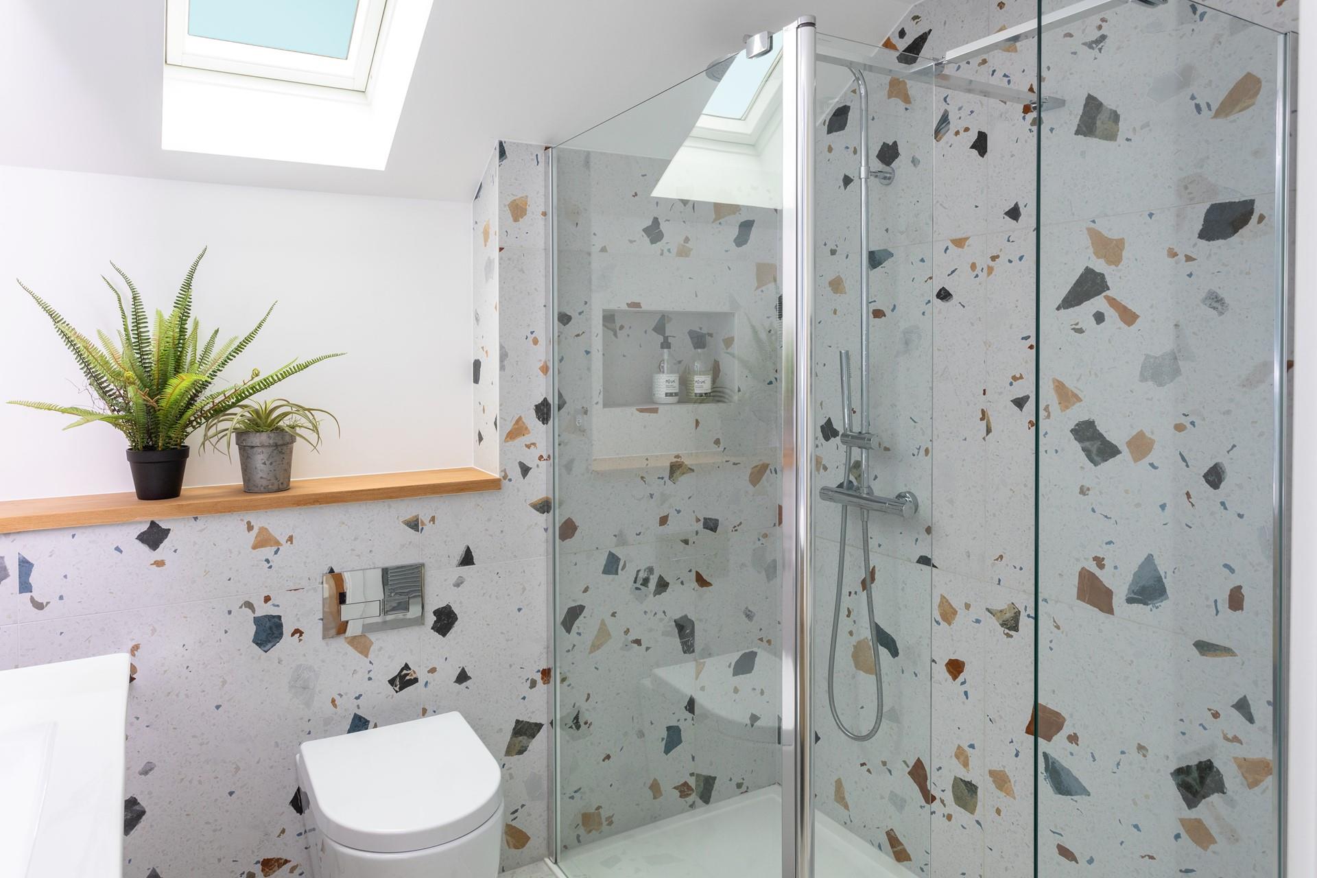 Wash off sandy toes in the large shower.