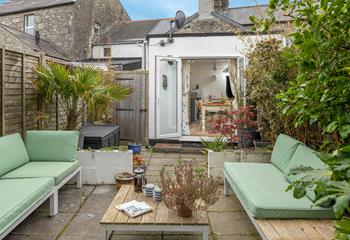 Open the patio doors and head out to the sunny garden.