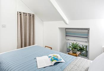 The single bedroom allows for flexible sleeping arrangements.