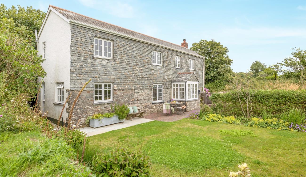 The large garden is perfect for the little ones to let off some steam!