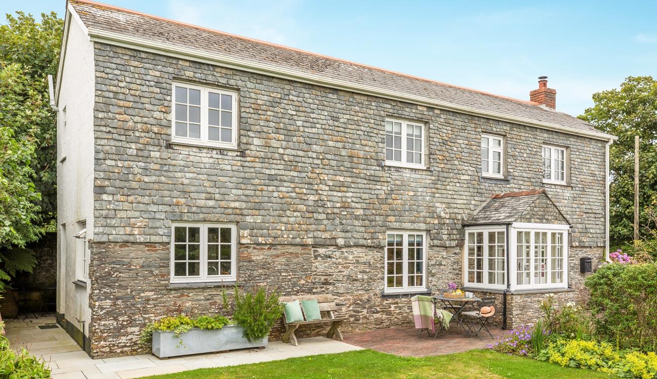 The garden is ideal for al fresco meals in the summer.