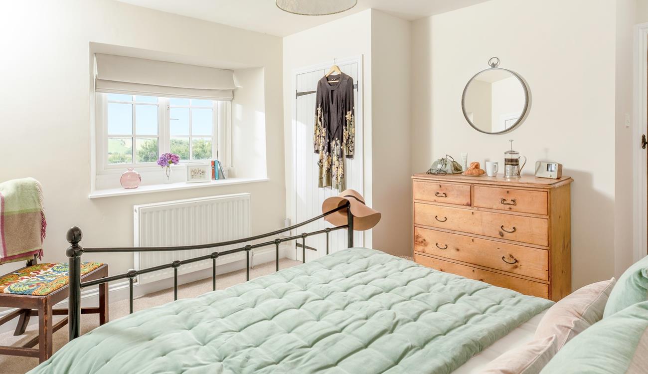 Wake up to idyllic countryside views.