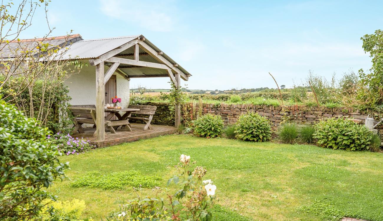 Listen to the morning birdsong in the leafy garden.