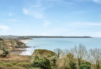 Stunning sea views of this beautiful stretch of the south coast can be enjoyed day to night.