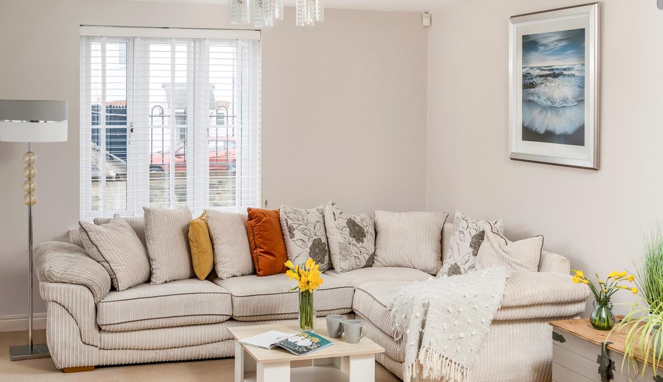 Sink into the sumptuous sofa and enjoy a cuppa whilst you decide the plans for the day.