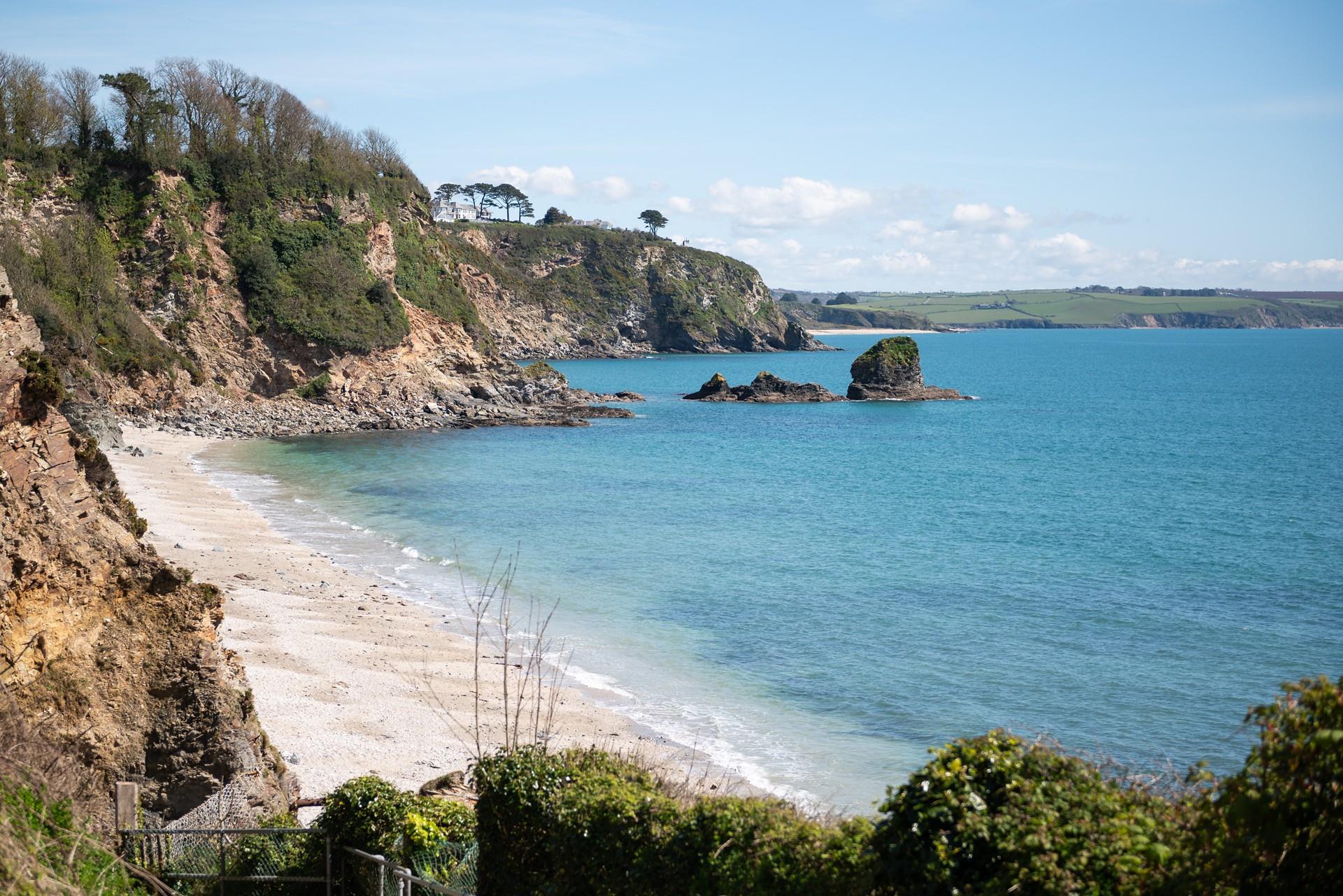 There are plenty of beaches nearby including Porthpean, Carlyon Bay and Charlestown.