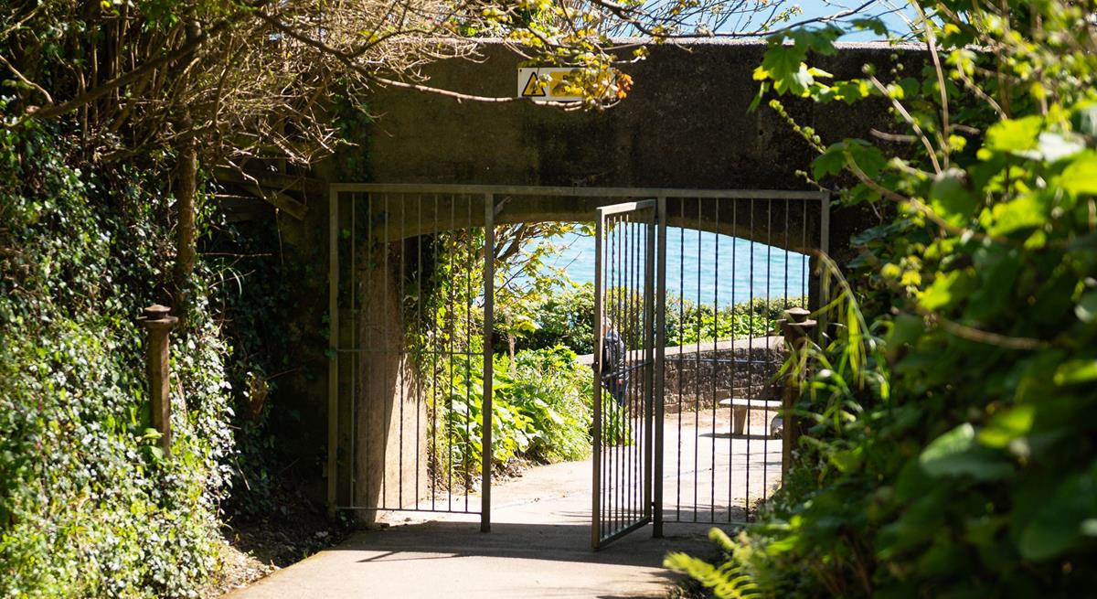 There is private access to the South West Coast path from where Skimming Stone is situated.