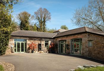 This barn conversion is nestled in tranquil countryside.