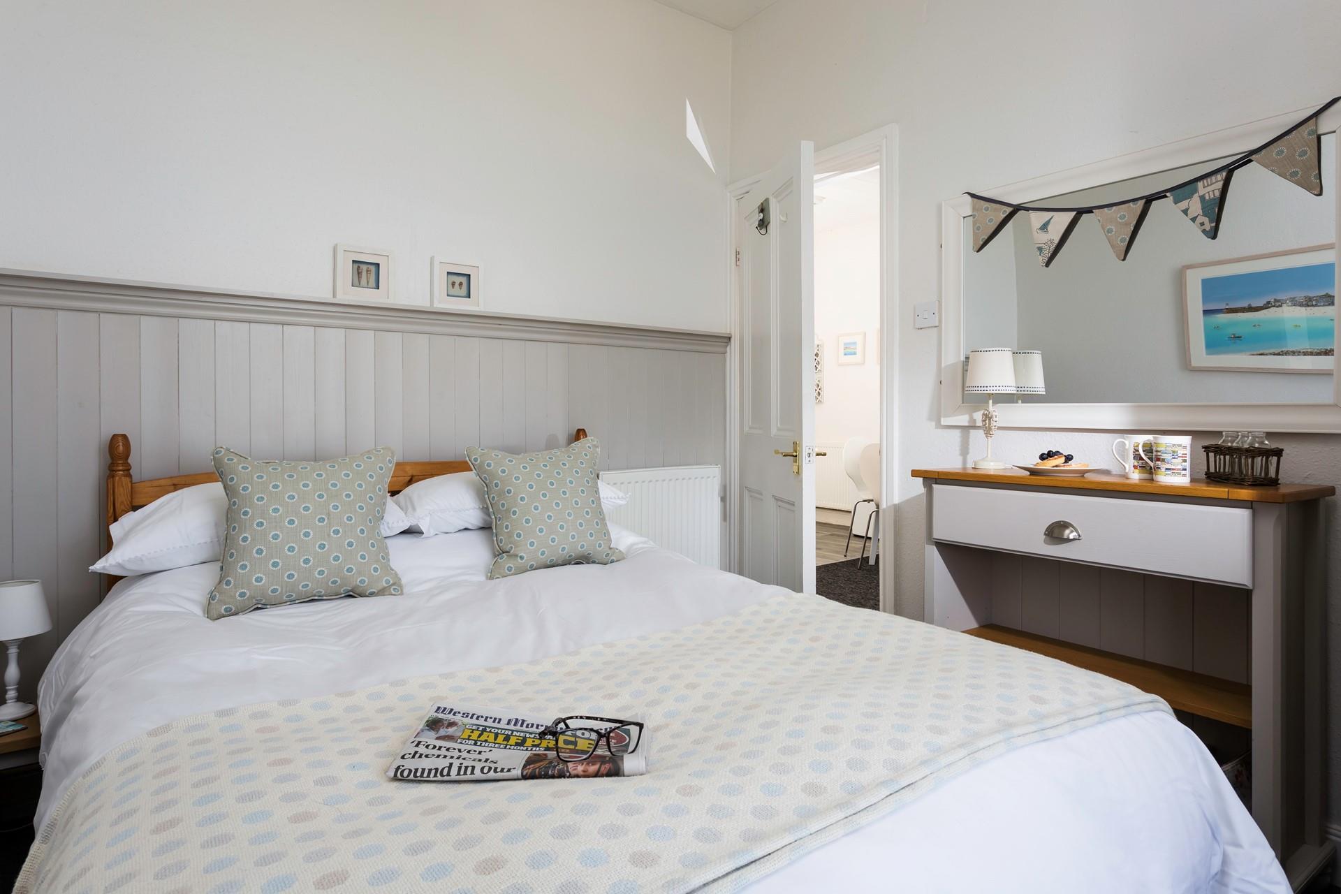 Wake up refreshed and ready for another day of exploring St Ives cobbled streets.