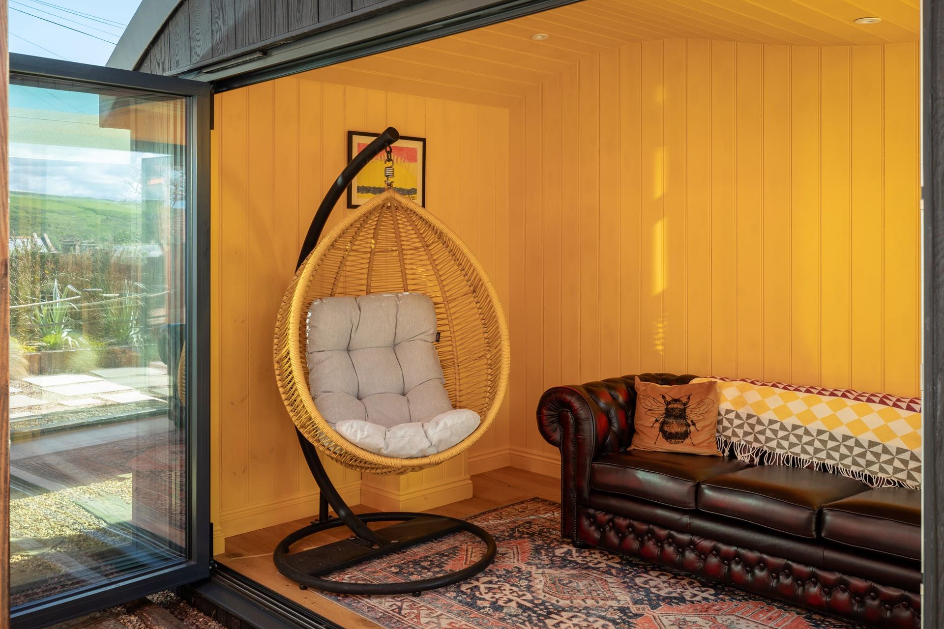 Enjoy a quiet moment in the egg chair and unwind from daily life.