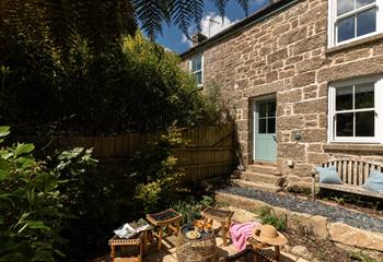 Enjoy a drink in the garden listening to nature.