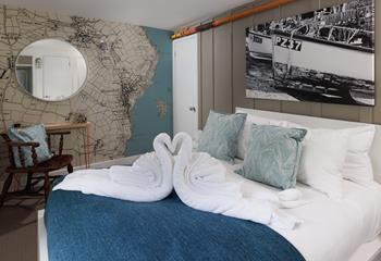 A warm welcome awaits at Hollydale Cottage.