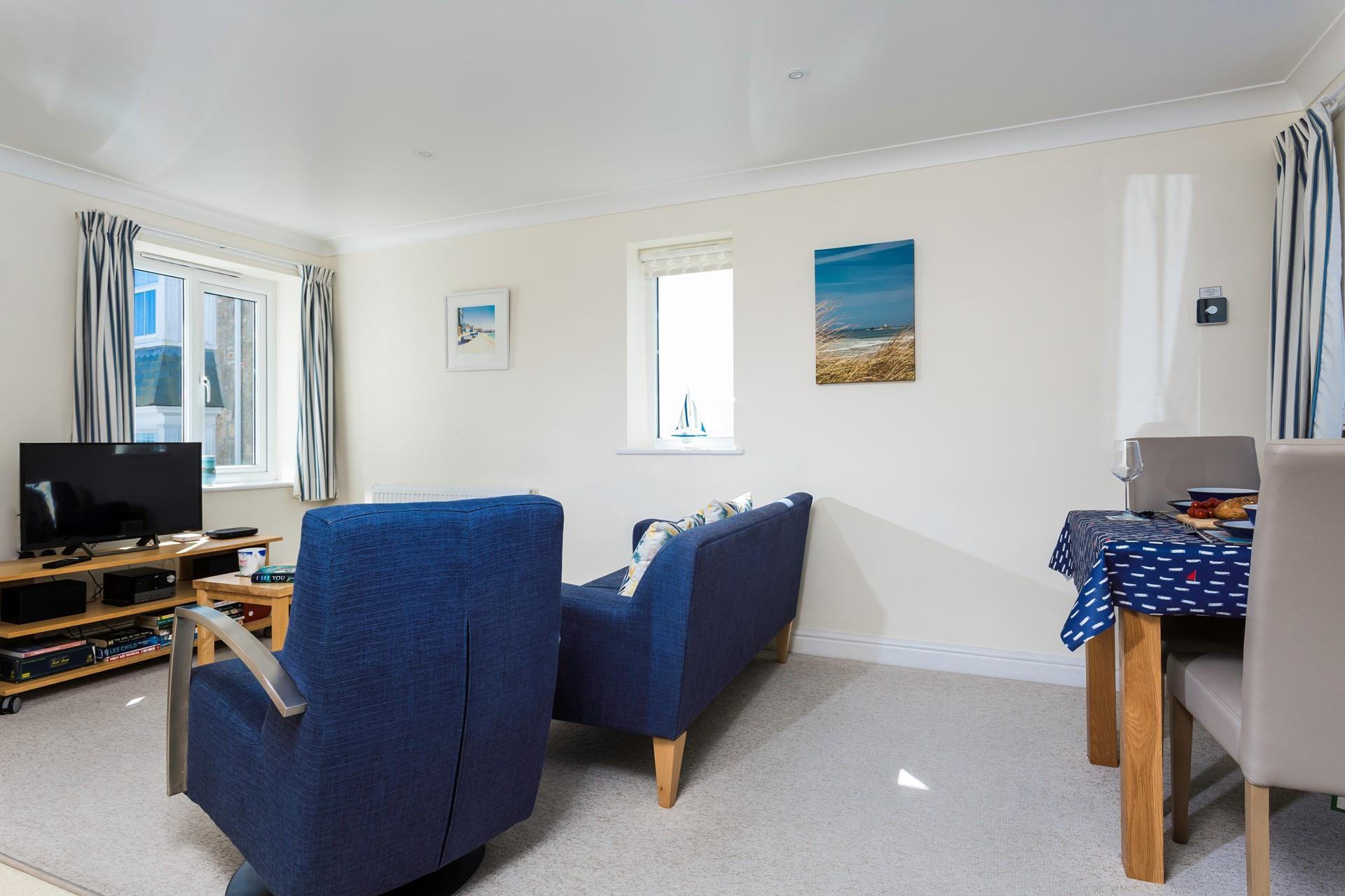 Open plan living means you can spend time together after days of exploring.