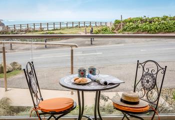 Take a cuppa out to the balcony and soak up the sunshine and sea views.