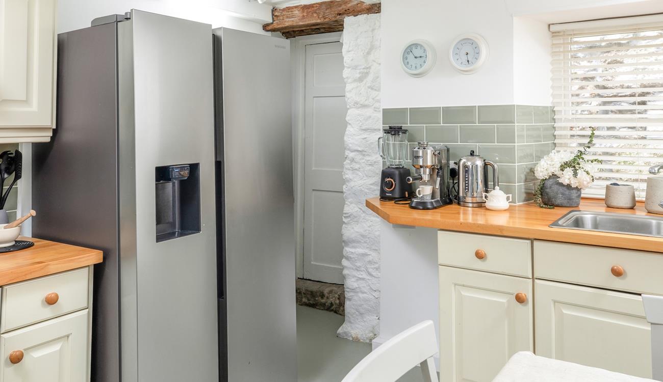 The kitchen is fully equipped for cooking up a storm!