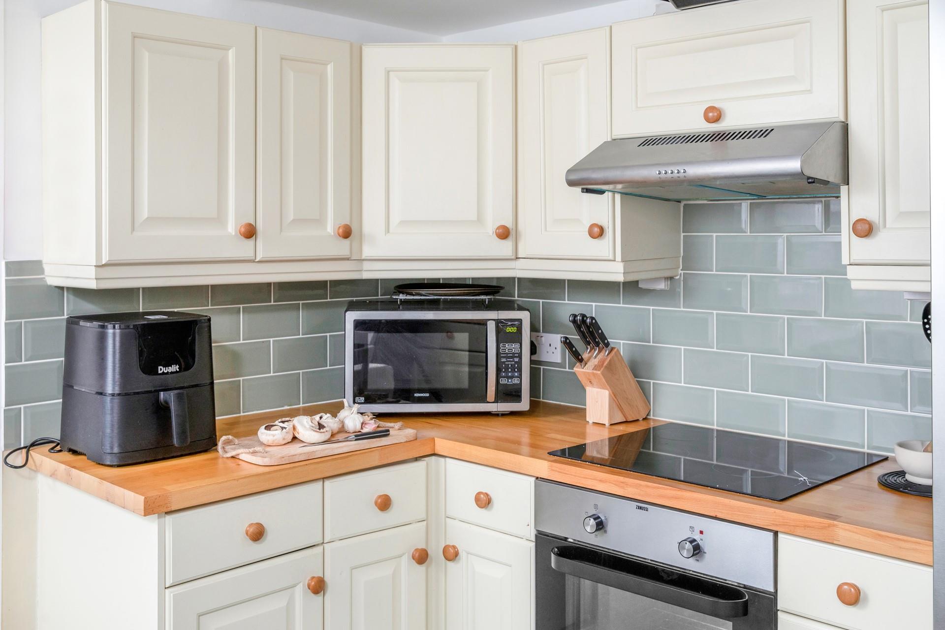 Explore the local shops and deli's in St Ives to grab some local ingredients.