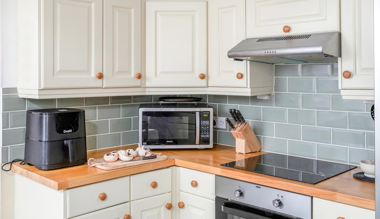 Explore the local shops and deli's in St Ives to grab some local ingredients.