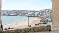 Stroll along the Wharf and explore the shops and cafes.