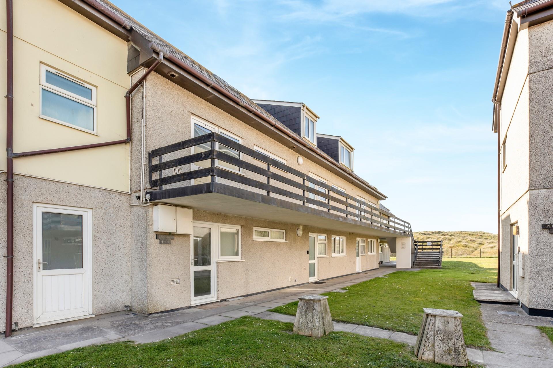 Driftmark is located right next to the sand dunes in Perranporth.