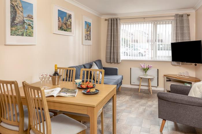 9 Penhale - Driftmark, Sleeps 4 in Perranporth