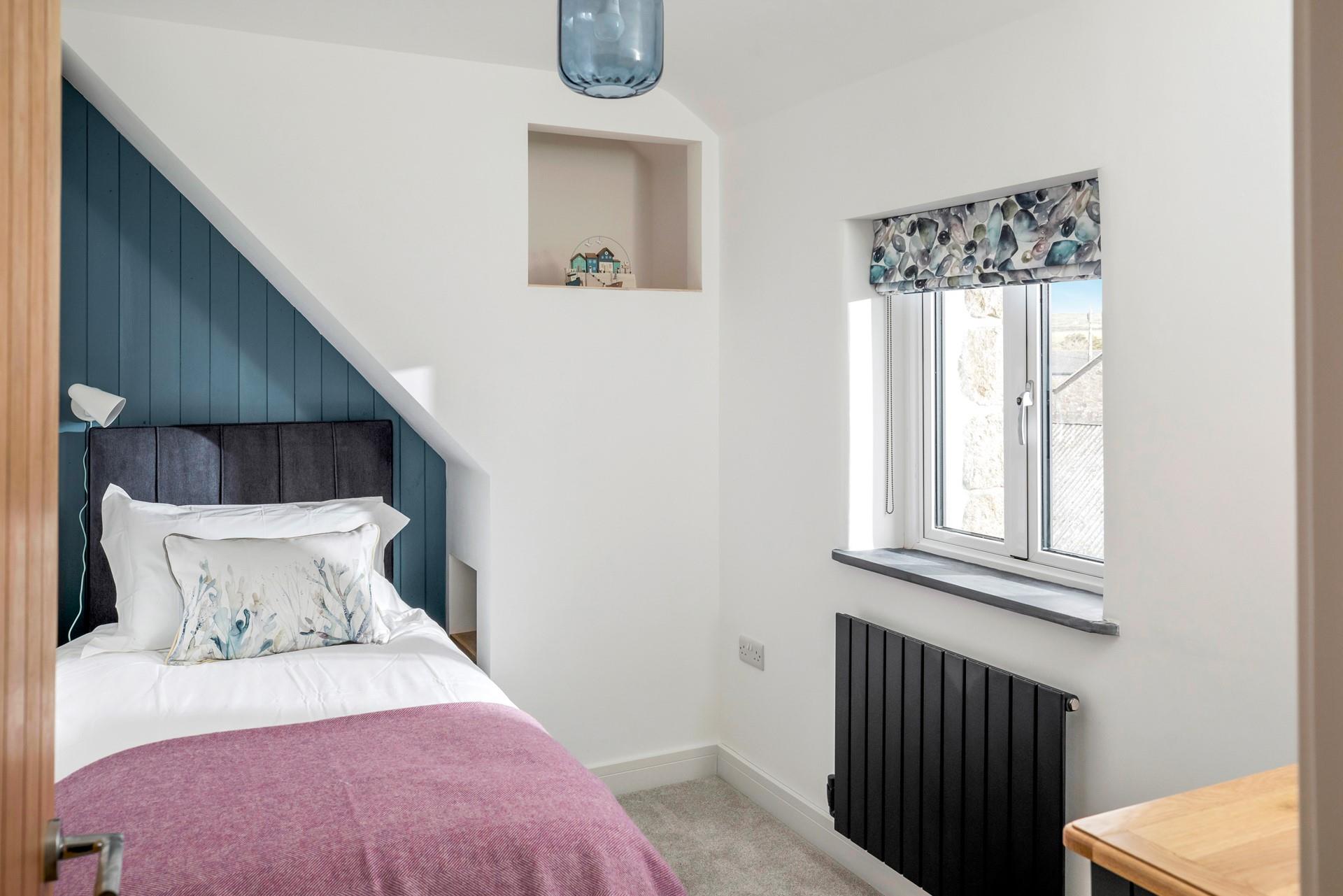 The single room is elegantly decorated.